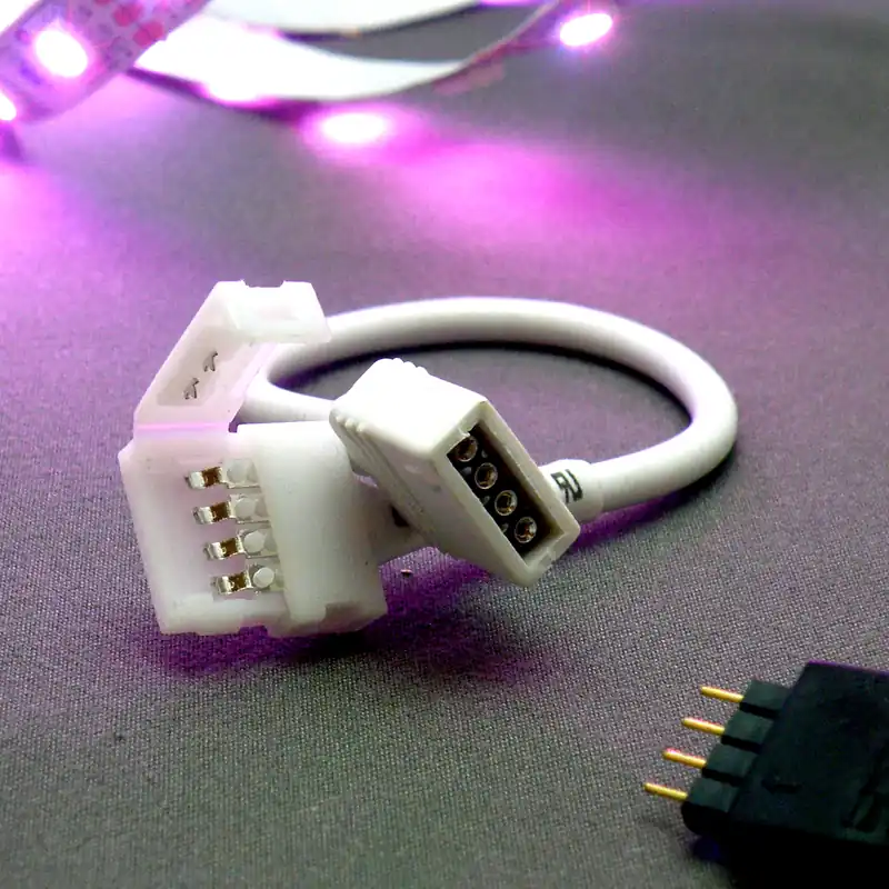 Garantierte Lieferung Flex-Verbinder/Einspeiser für RGB LED Strips 5050 10mm mit PIN