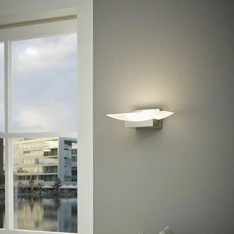 Helestra LED Außenleuchte Wandleuchte Ella Silber IP54 9W 660lm warmweiß 3000K Sonderangebot