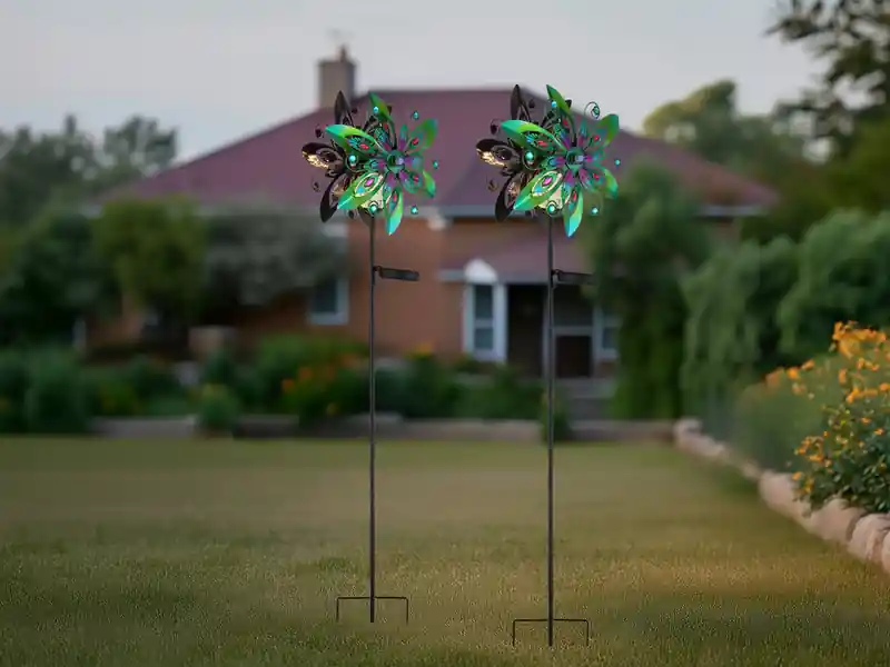 Bestpreis meineWunschleuchte 2er Set Solar Gartenstecker Windspiel mit Erdspieß Metall Bunt, Höhe 124cm