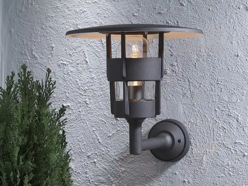 Top-Seller Konstsmide Außenwandleuchte / Laterne FREJA, Alu schwarz, Hausbeleuchtung modern