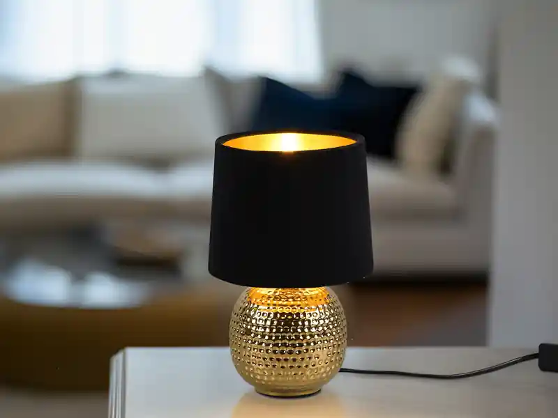 Markenprodukt RL LIVE YOUR LIGHT Tischleuchte SOPHIA mit Keramikfuß & Samtschirm Schwarz - Gold, Höhe 26cm
