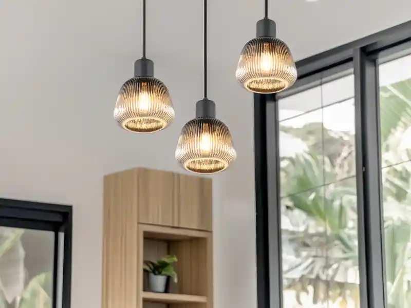 Trio Leuchten Cluster Pendelleuchte TARIFA 3-flammig mit Glasschirmen Chrom bedampft, Ø 37cm Nur Heute