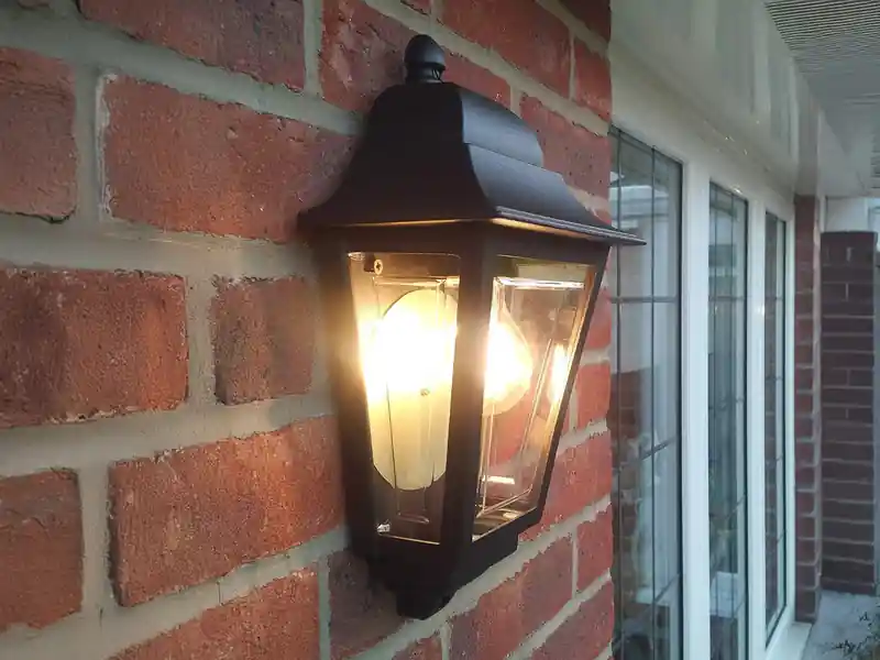 Elstead Lighting Außenwandleuchte DECO-LANE Höhe 32,5cm Halbschale mit reflektierender Rückwand Bestseller