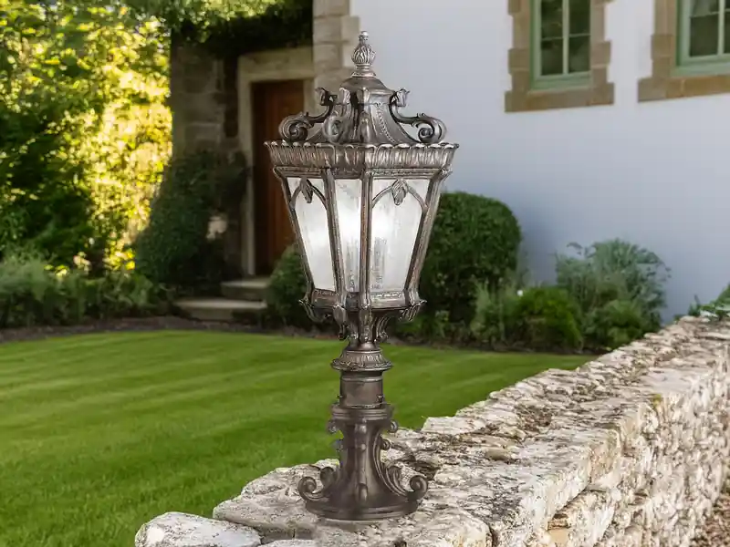 KICHLER Antike Sockelleuchte TOURNAI Aluminium Bronzefarbig, Höhe 67cm Kostenfreie Lieferung