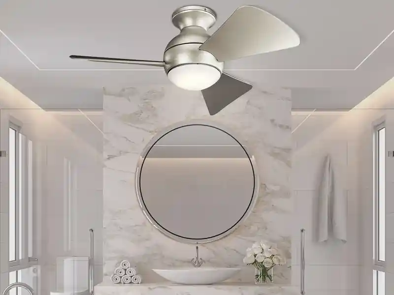 KICHLER Kleiner Deckenventilator SOLA Silber, mit Licht - Feuchtraumgeeignet, Ø 86cm Mega-Angebot