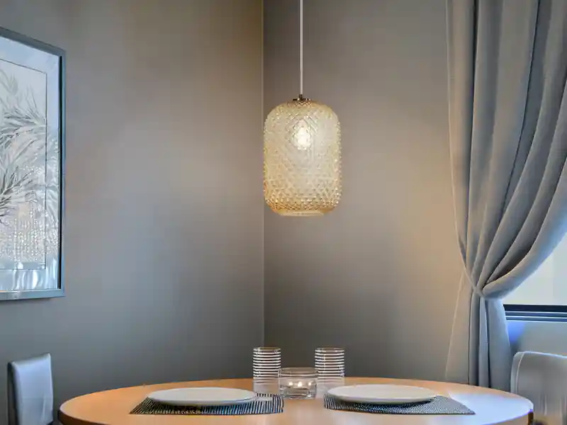 Kracherpreis meineWunschleuchte LED Pendelleuchte einflammig Kristall Glasschirm Bernsteinfarben, Ø 20cm