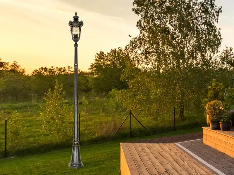 Nur Für Kurze Zeit Elstead Lighting Mastleuchte PHILADELPHIA Jugendstil mit Amberglas, Höhe 237cm