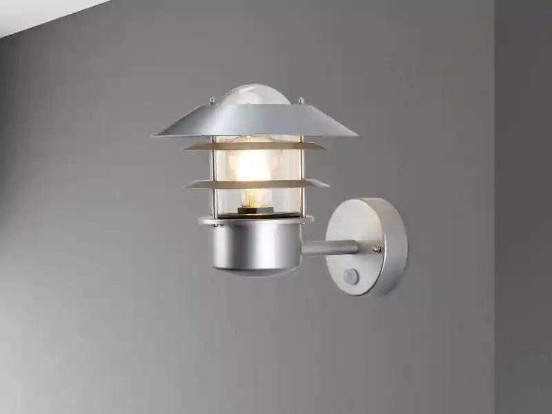 Jetzt Kaufen Elstead Lighting Außenwand Laterne HELSINGOR mit Bewegungsmelder, Silber Höhe 24cm