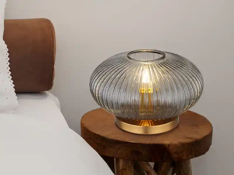 Globo Tischleuchte NORMY aus Rauchglas Rillenglas Messing, Höhe 20cm Solange Der Vorrat Reicht