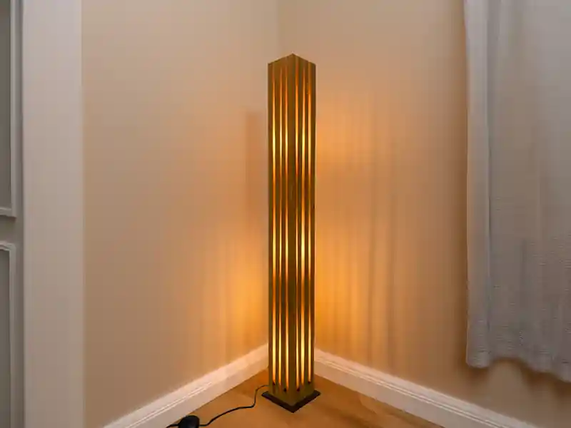 Trio Leuchten Kleine Stehlampe KARUNI mit Naturholz, Höhe 120cm Must-Have