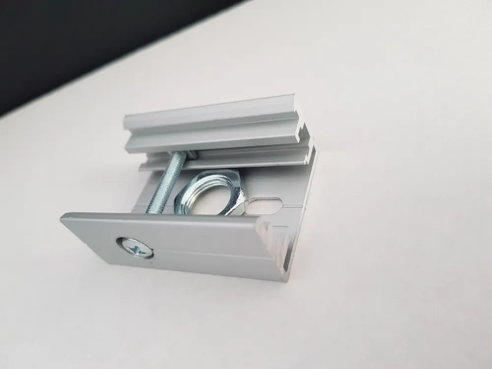 Direktkauf Eutrac Pendelclip für 3-Phasen Aufbau-Schiene